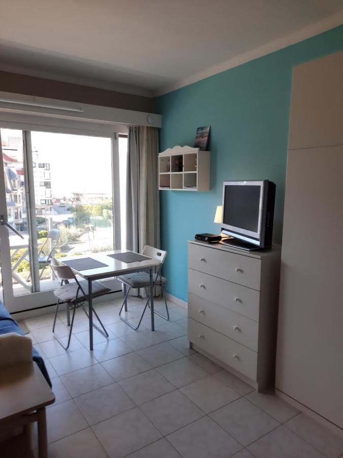 מידלקרק Beachstudio Westende With Sea View מראה חיצוני תמונה